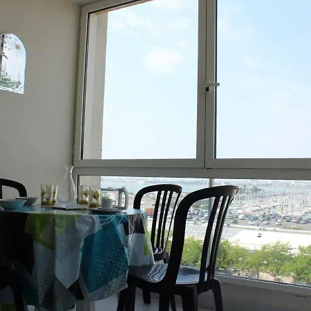 Appartement La Rochelle, 2 Pièces, 4 Personnes - Fr-1-246-513 *